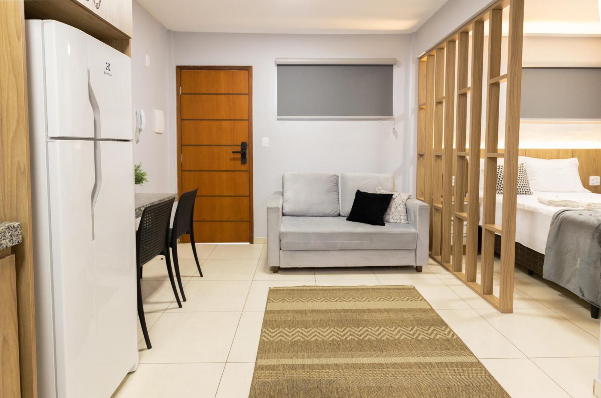 Em Sao Joao Del Rei, Ao Lado Da Estacao Ferroviaria, Estacionamento E Ar Condicionado Apartment