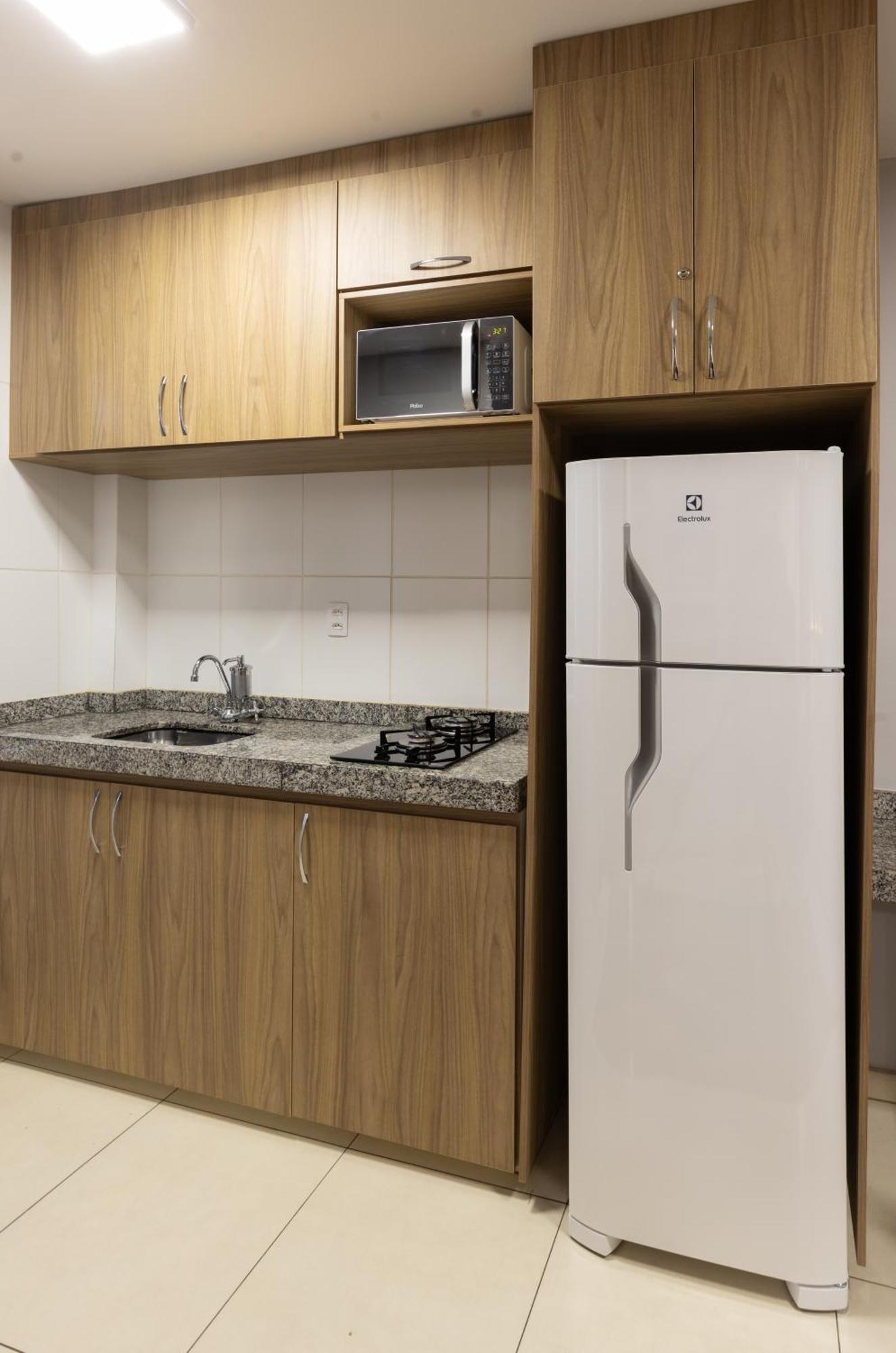 Em Sao Joao Del Rei, Ao Lado Da Estacao Ferroviaria, Estacionamento E Ar Condicionado Apartment